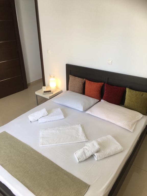 Boussetil Apartment Tínos Eksteriør bilde