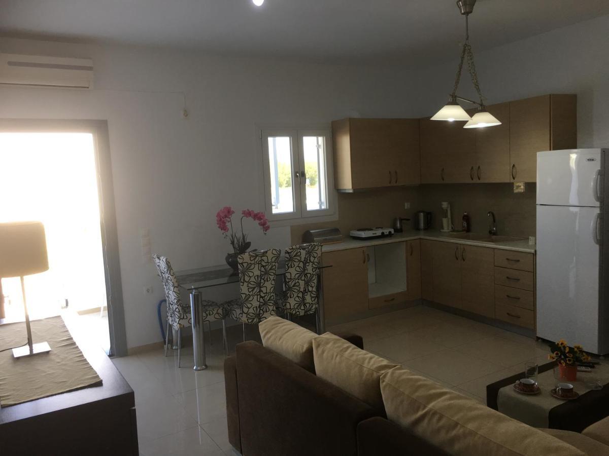 Boussetil Apartment Tínos Eksteriør bilde